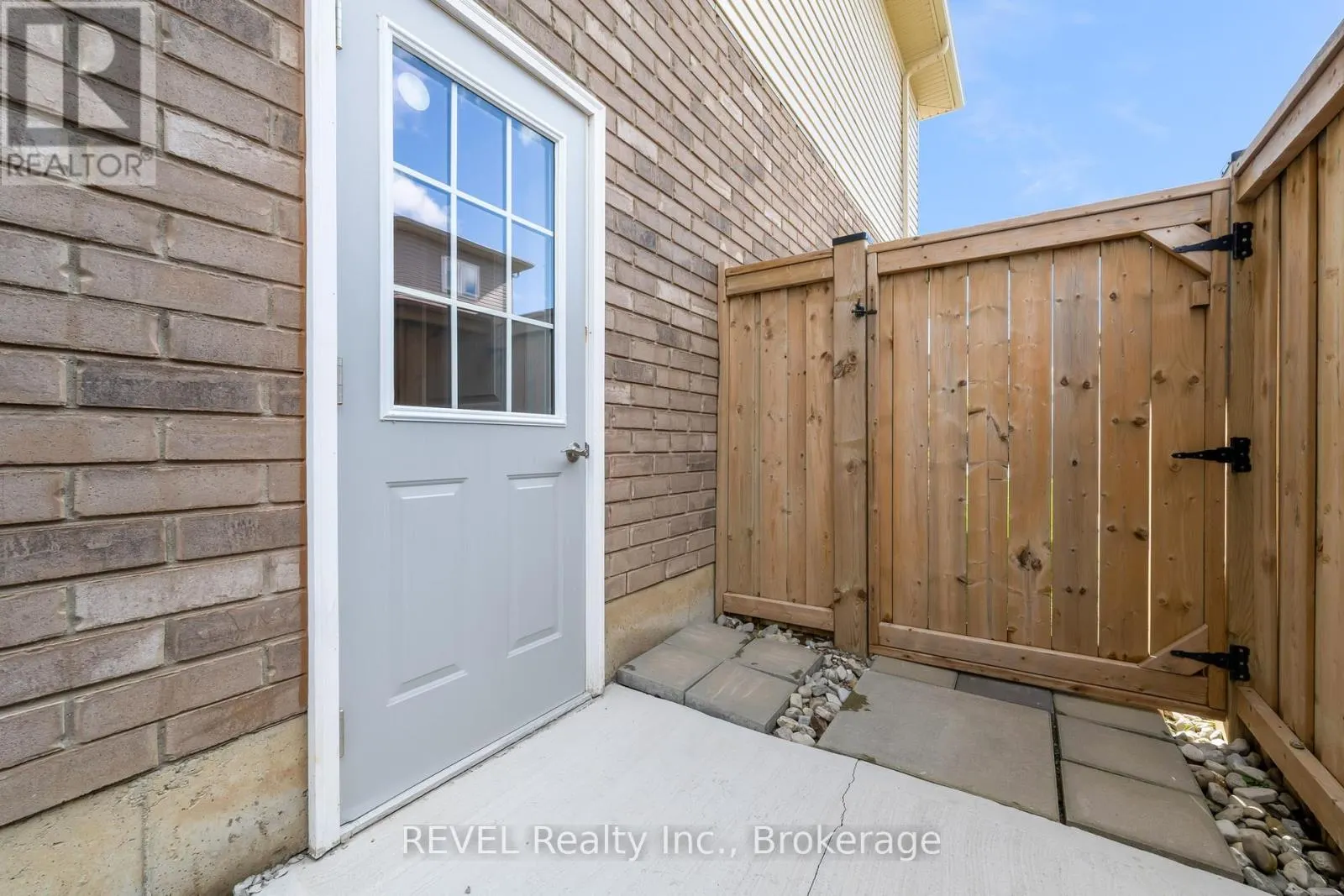 102 CITTADELLA BOULEVARD