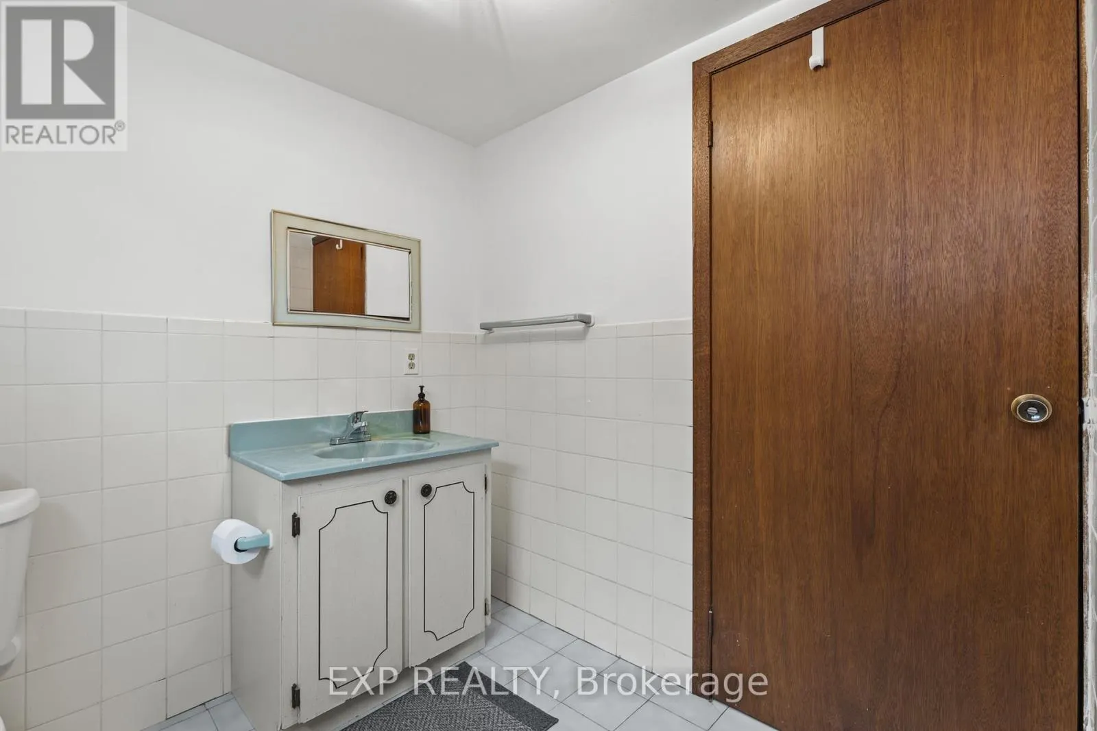 477 EAST 38TH STREET