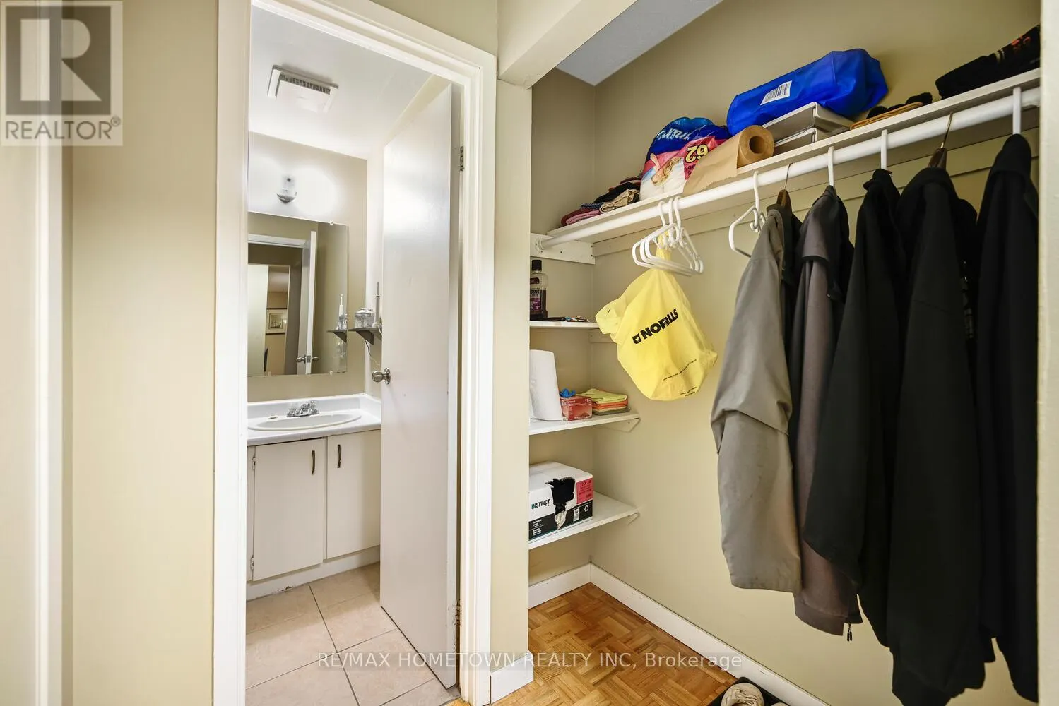 3 - 825 MACODRUM DRIVE