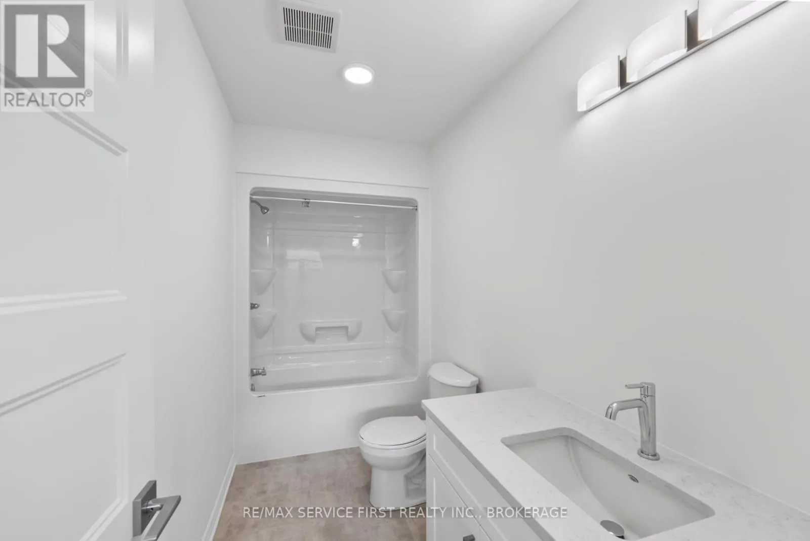 E71 - 1325 TURNBULL WAY, #E71