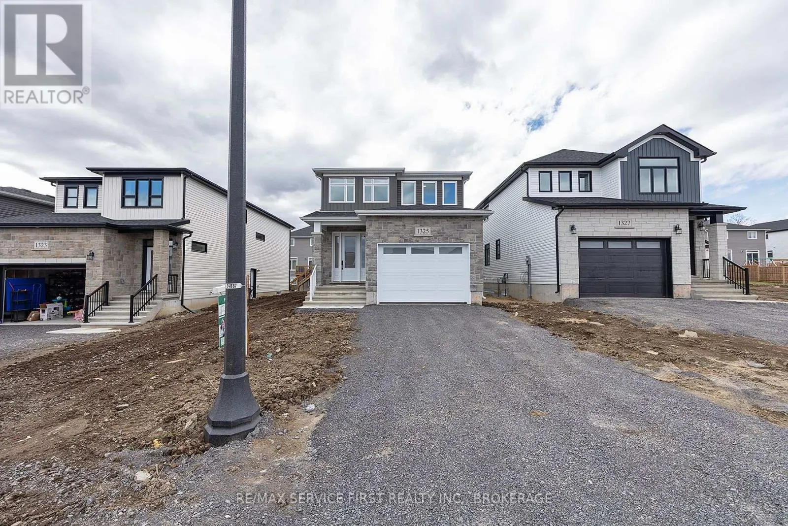 E71 - 1325 TURNBULL WAY, #E71