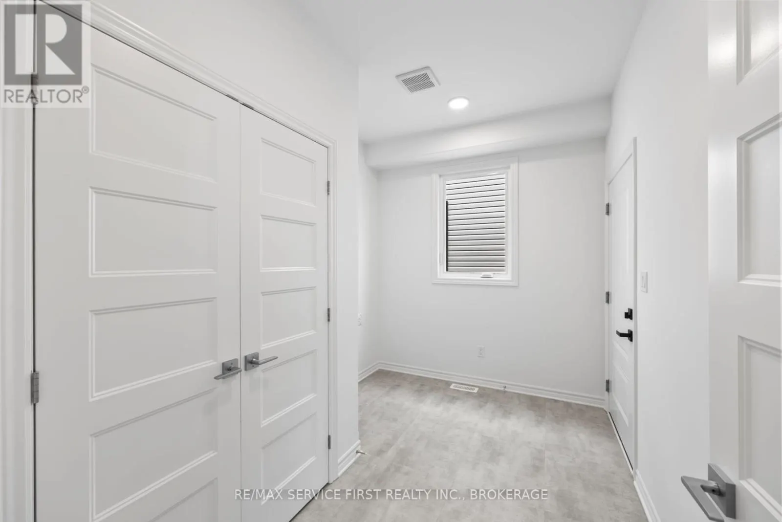 E71 - 1325 TURNBULL WAY, #E71