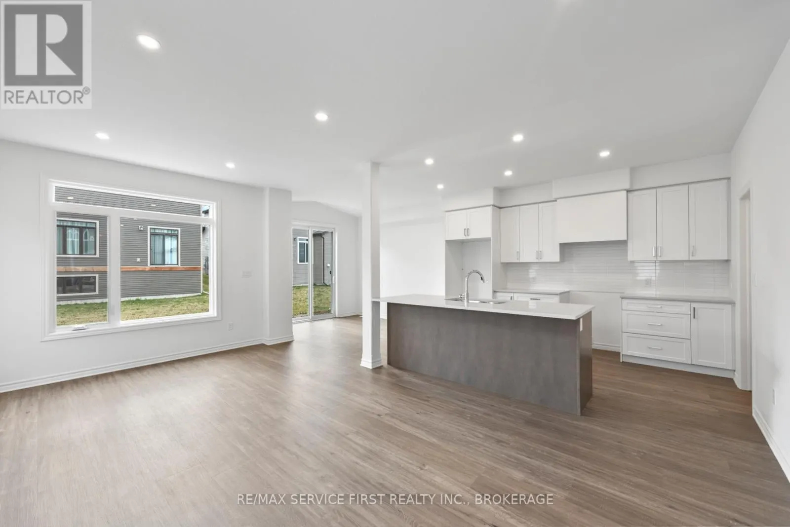 E71 - 1325 TURNBULL WAY, #E71