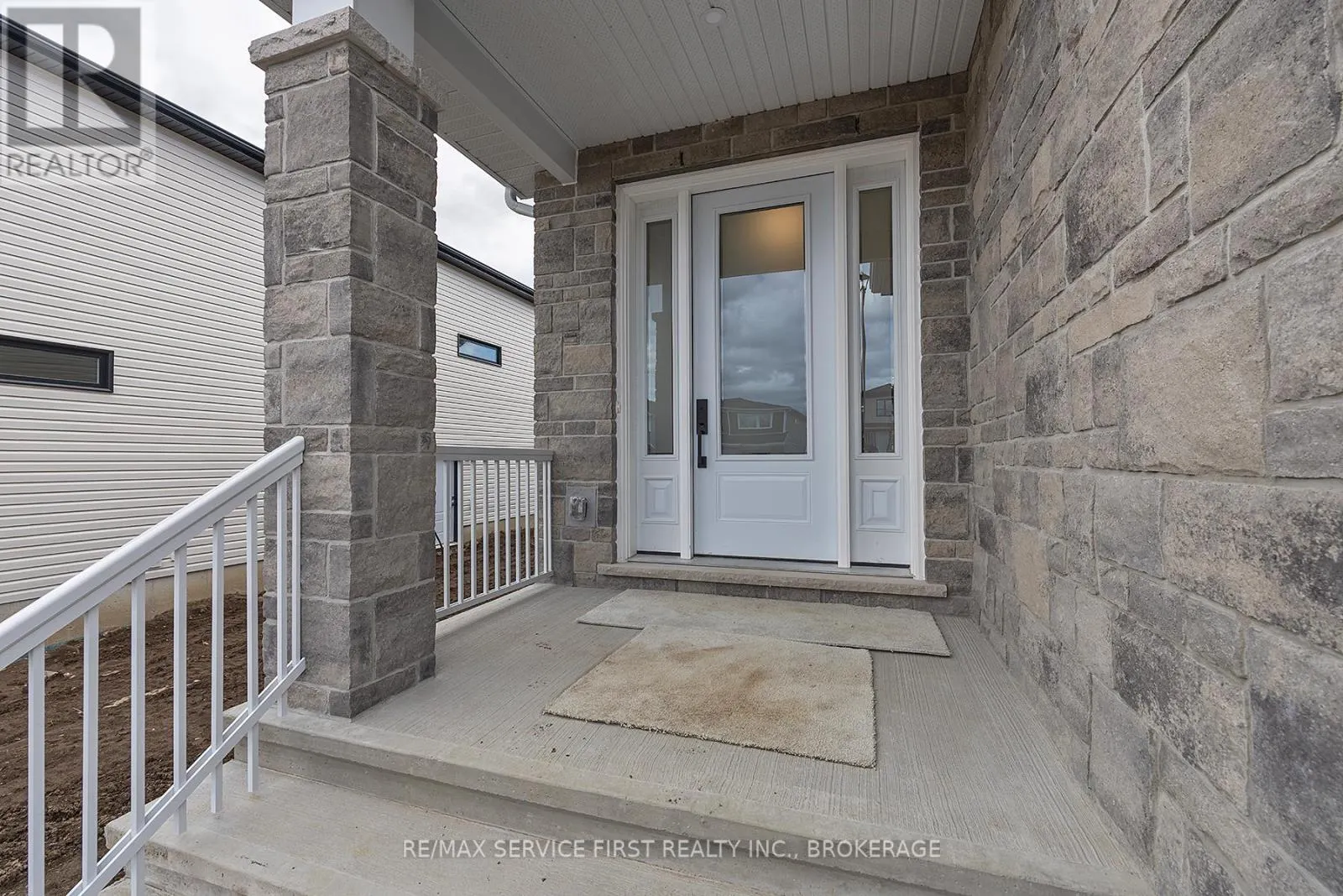 E71 - 1325 TURNBULL WAY, #E71