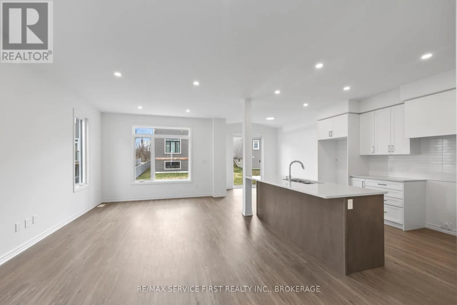 E71 - 1325 TURNBULL WAY, #E71