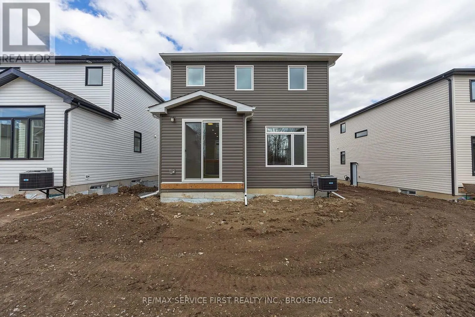 E71 - 1325 TURNBULL WAY, #E71