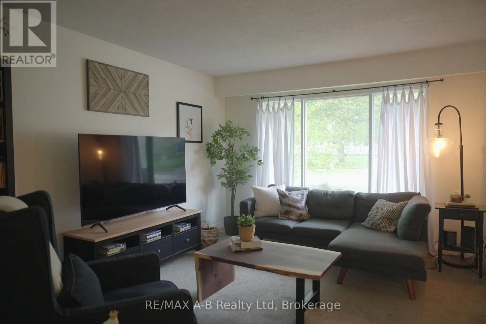 A - 175 VERMONT STREET, #A