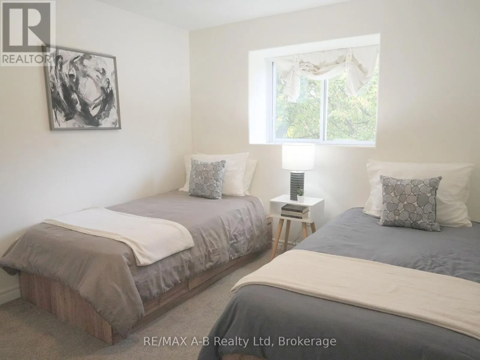 A - 175 VERMONT STREET, #A