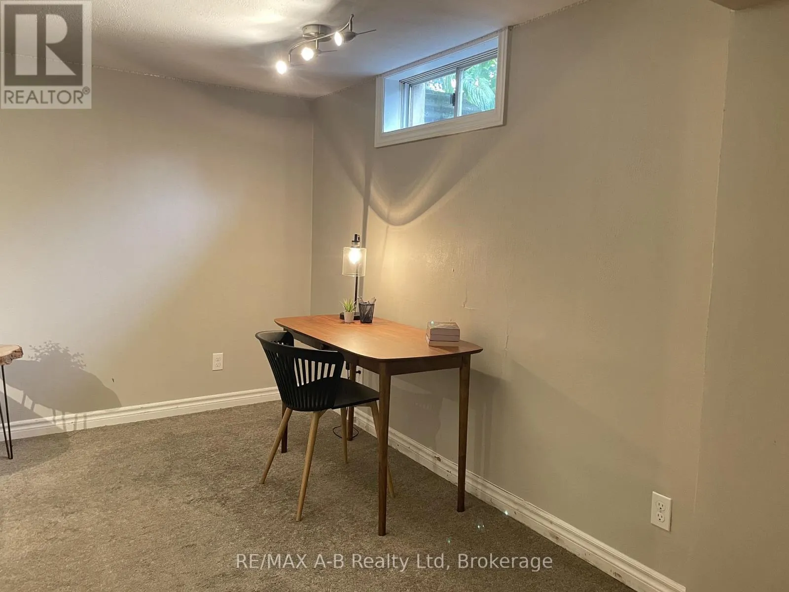 A - 175 VERMONT STREET, #A