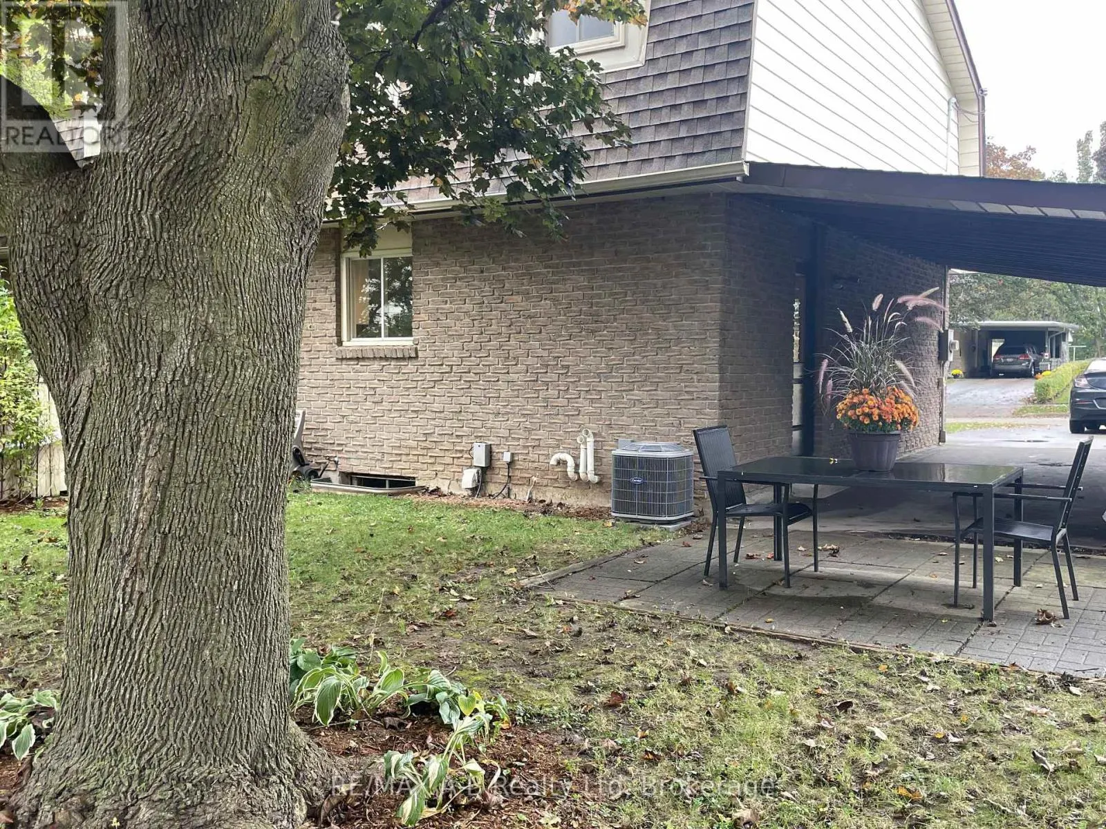 A - 175 VERMONT STREET, #A