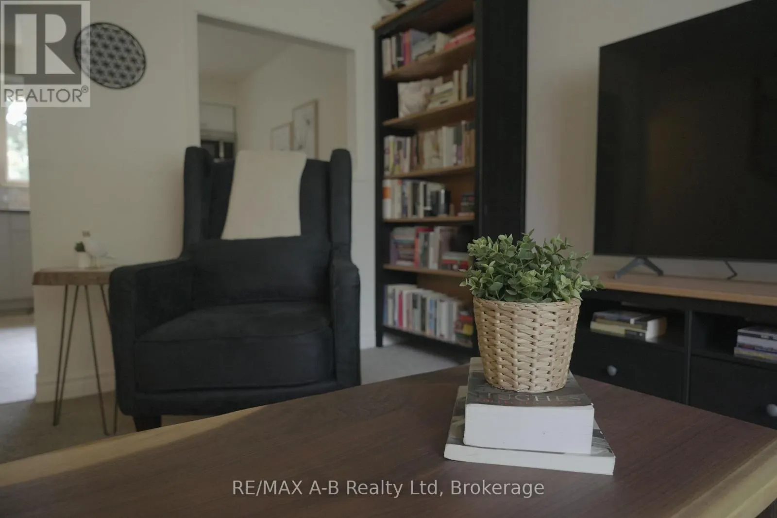 A - 175 VERMONT STREET, #A