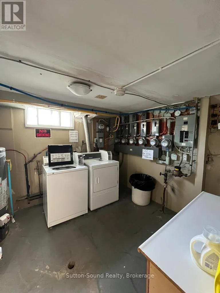 4 - 619 GREY STREET, #4