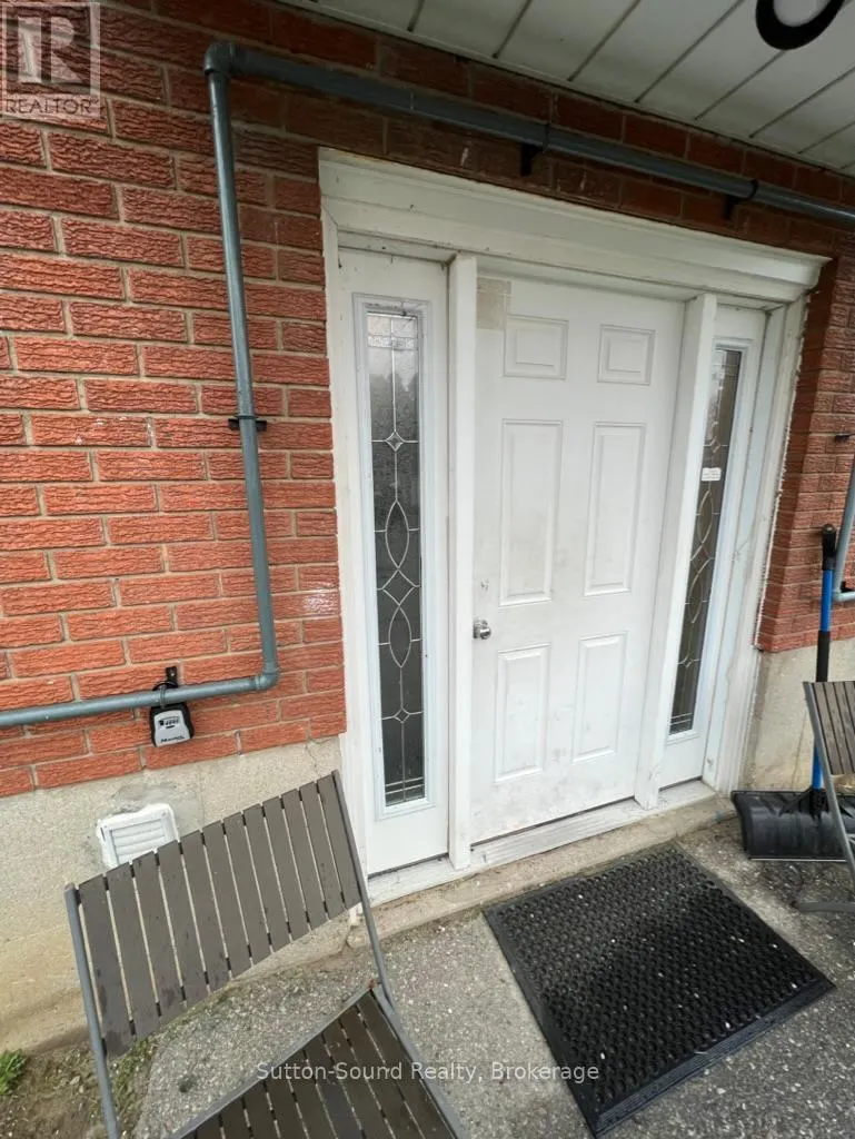 4 - 619 GREY STREET, #4