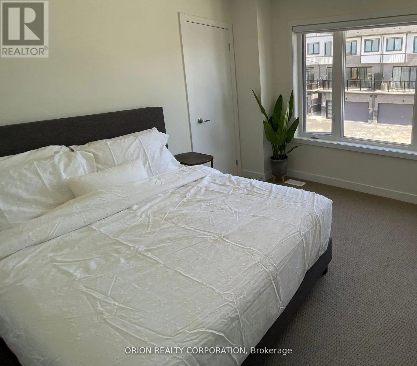 39 - 160 DENSMORE ROAD