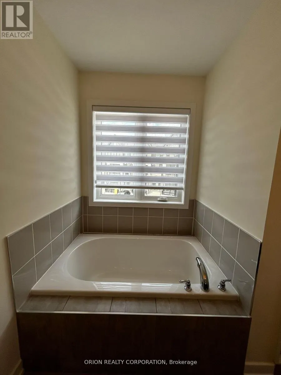 39 - 160 DENSMORE ROAD