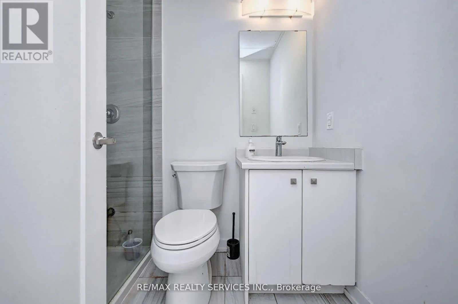 B9 - 10 PALACE STREET