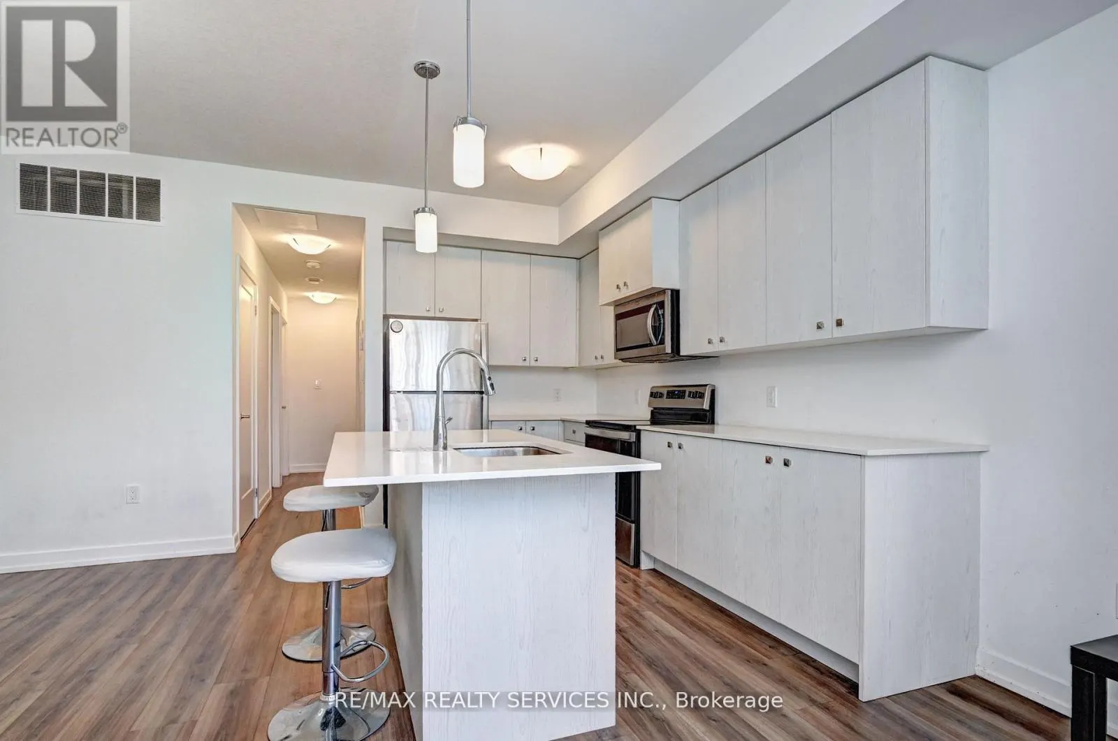 B9 - 10 PALACE STREET