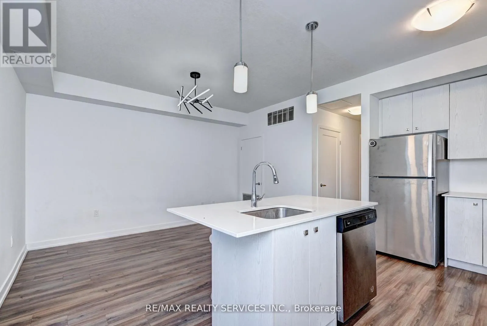 B9 - 10 PALACE STREET