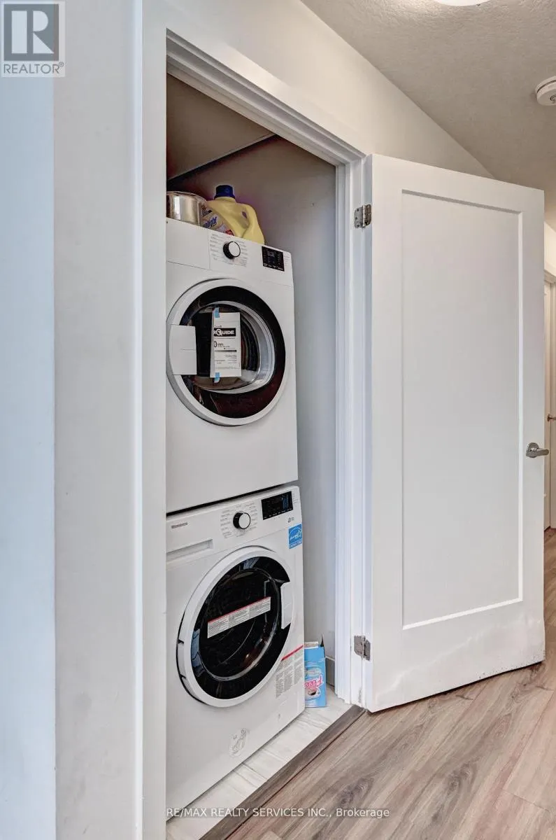 B9 - 10 PALACE STREET