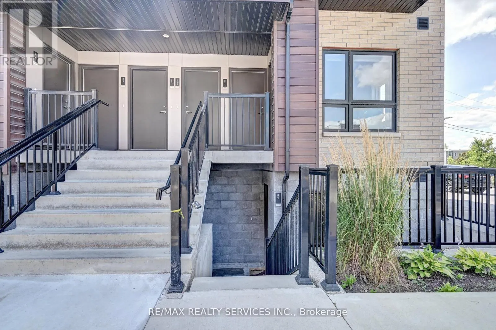 B9 - 10 PALACE STREET