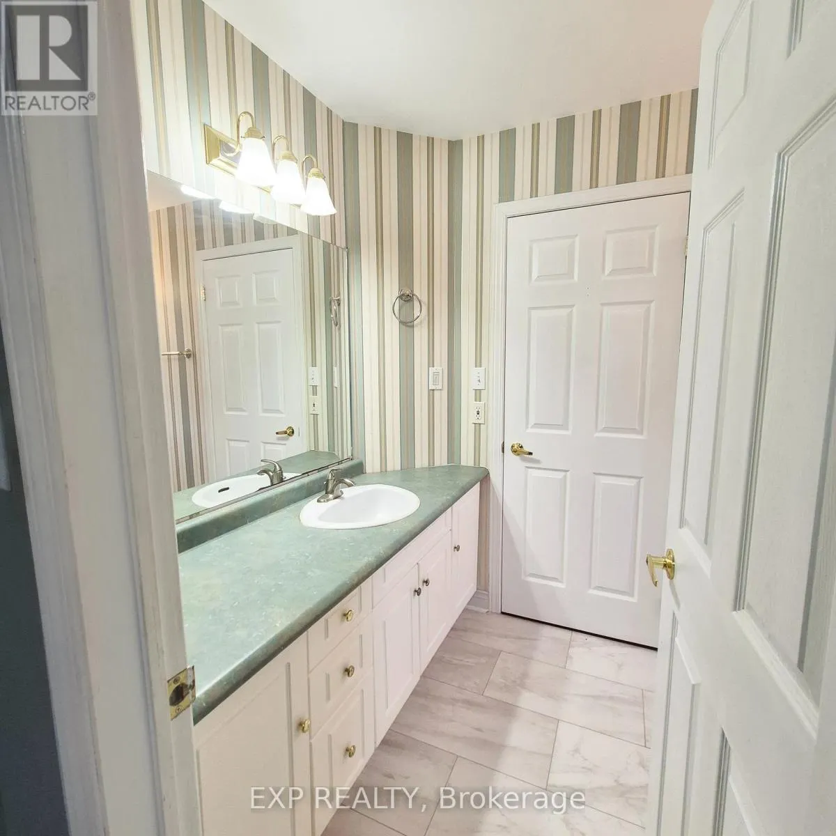 700 BARCOVAN BEACH ROAD