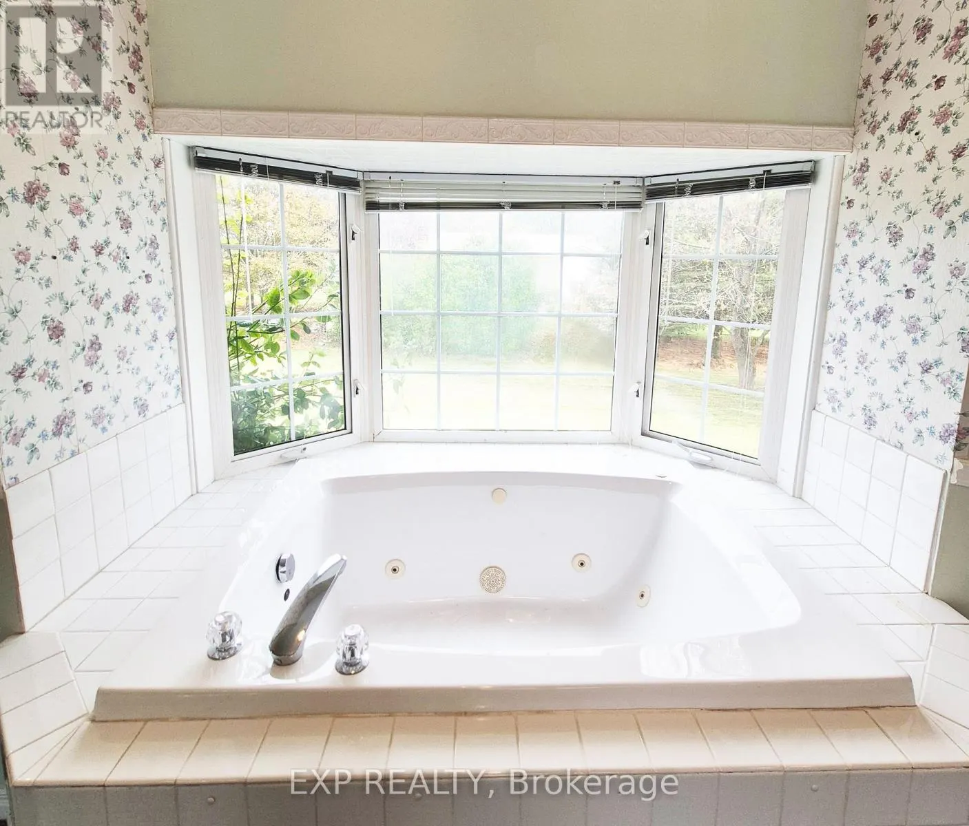 700 BARCOVAN BEACH ROAD