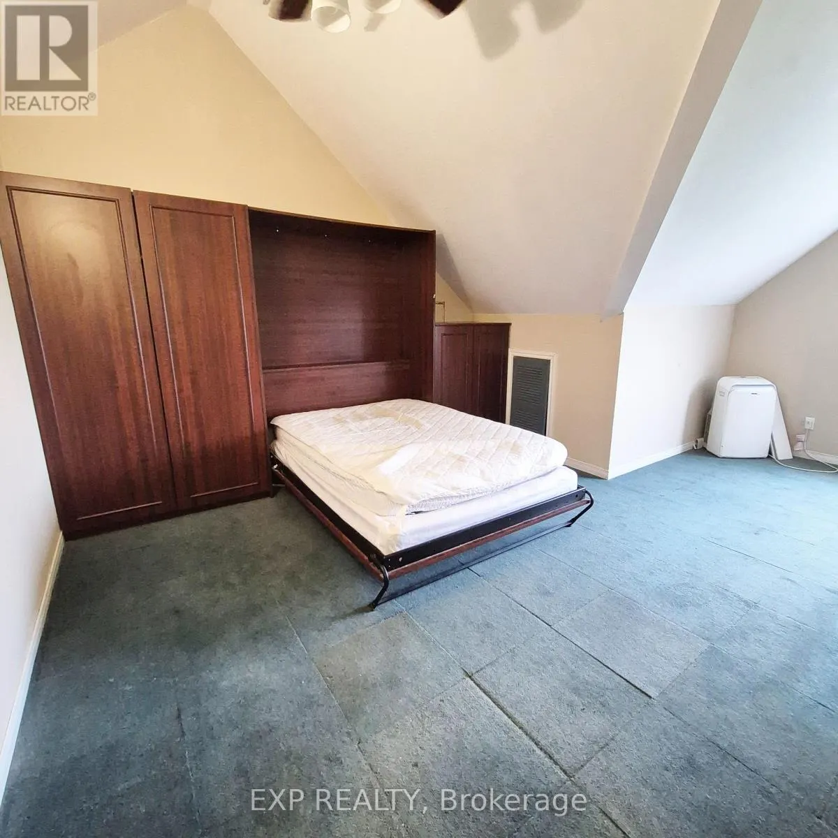 700 BARCOVAN BEACH ROAD