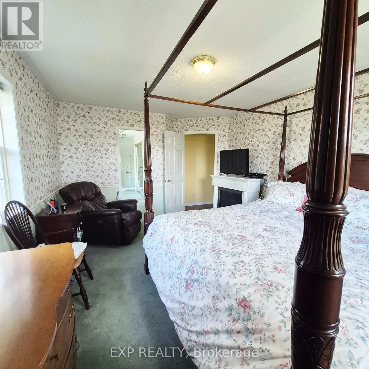 700 BARCOVAN BEACH ROAD