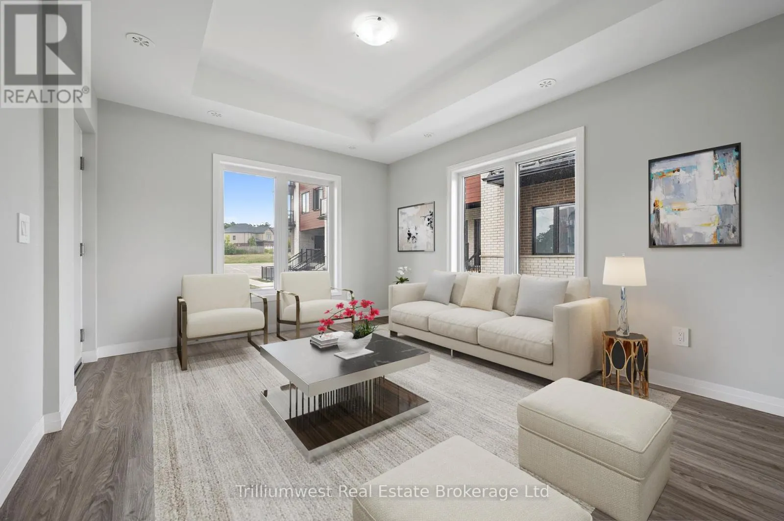 34 - 10 SOUTH CREEK DRIVE, #34