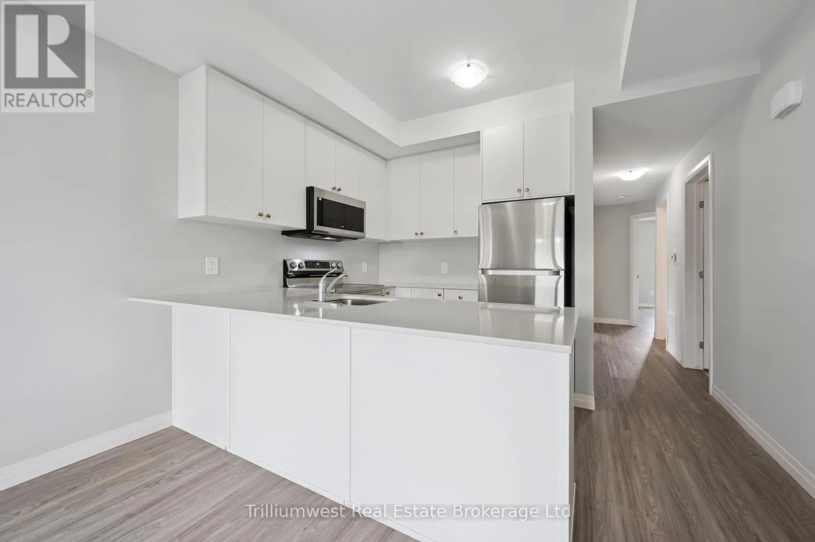 34 - 10 SOUTH CREEK DRIVE, #34