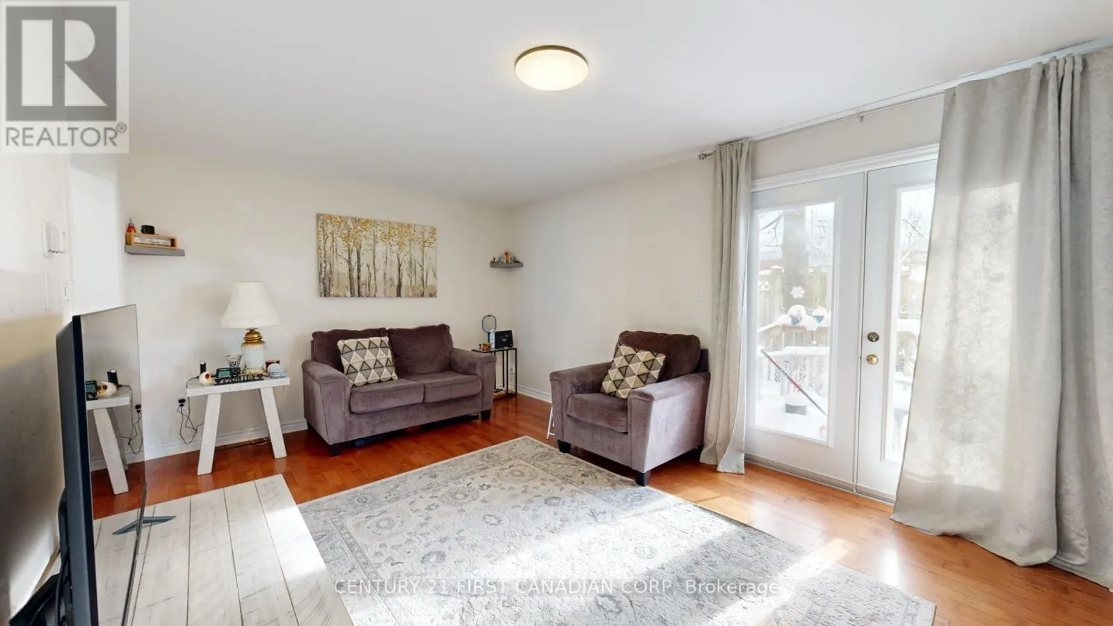 6 - 20 KERNOHAN PARKWAY, #6