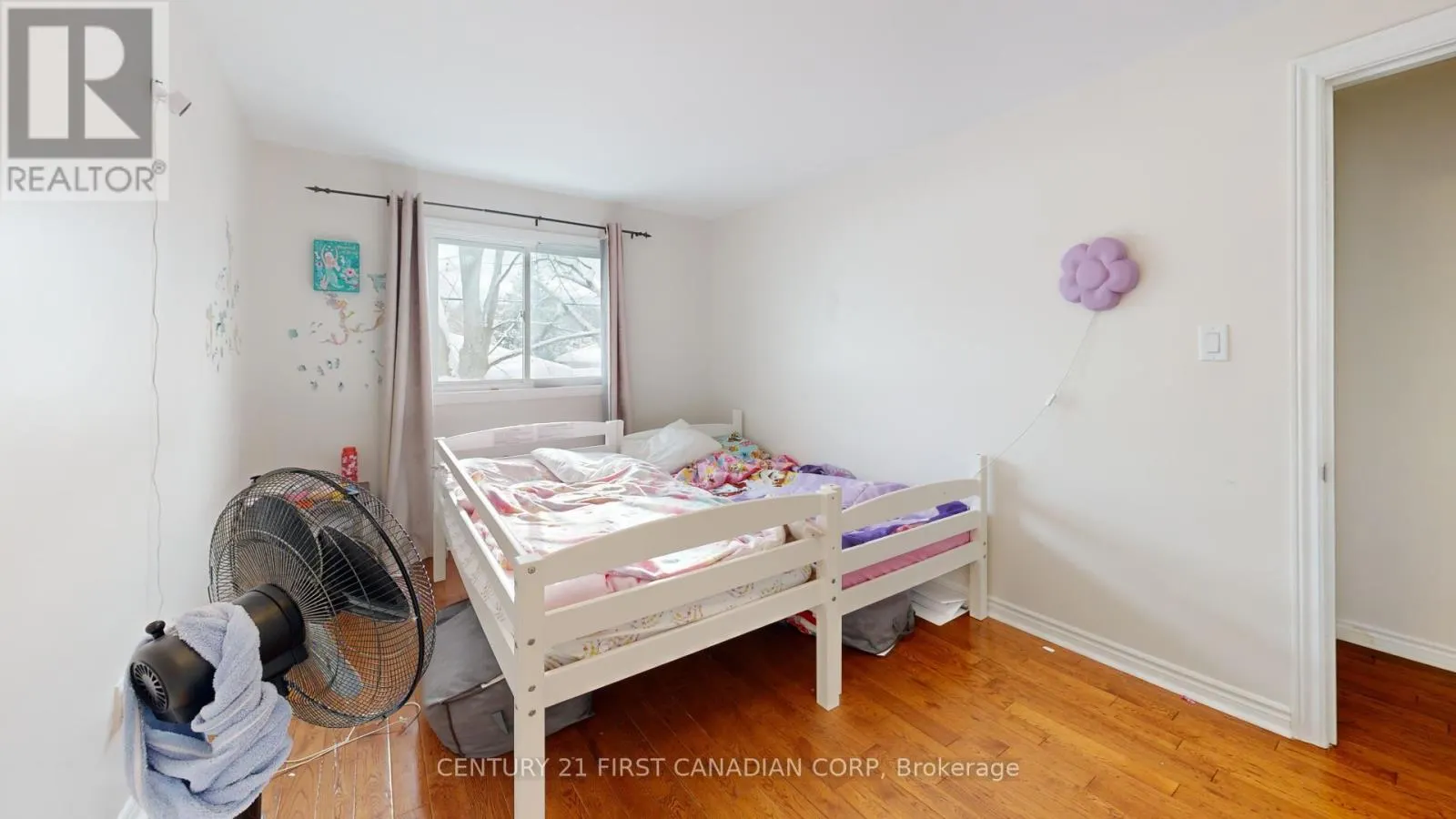 6 - 20 KERNOHAN PARKWAY, #6