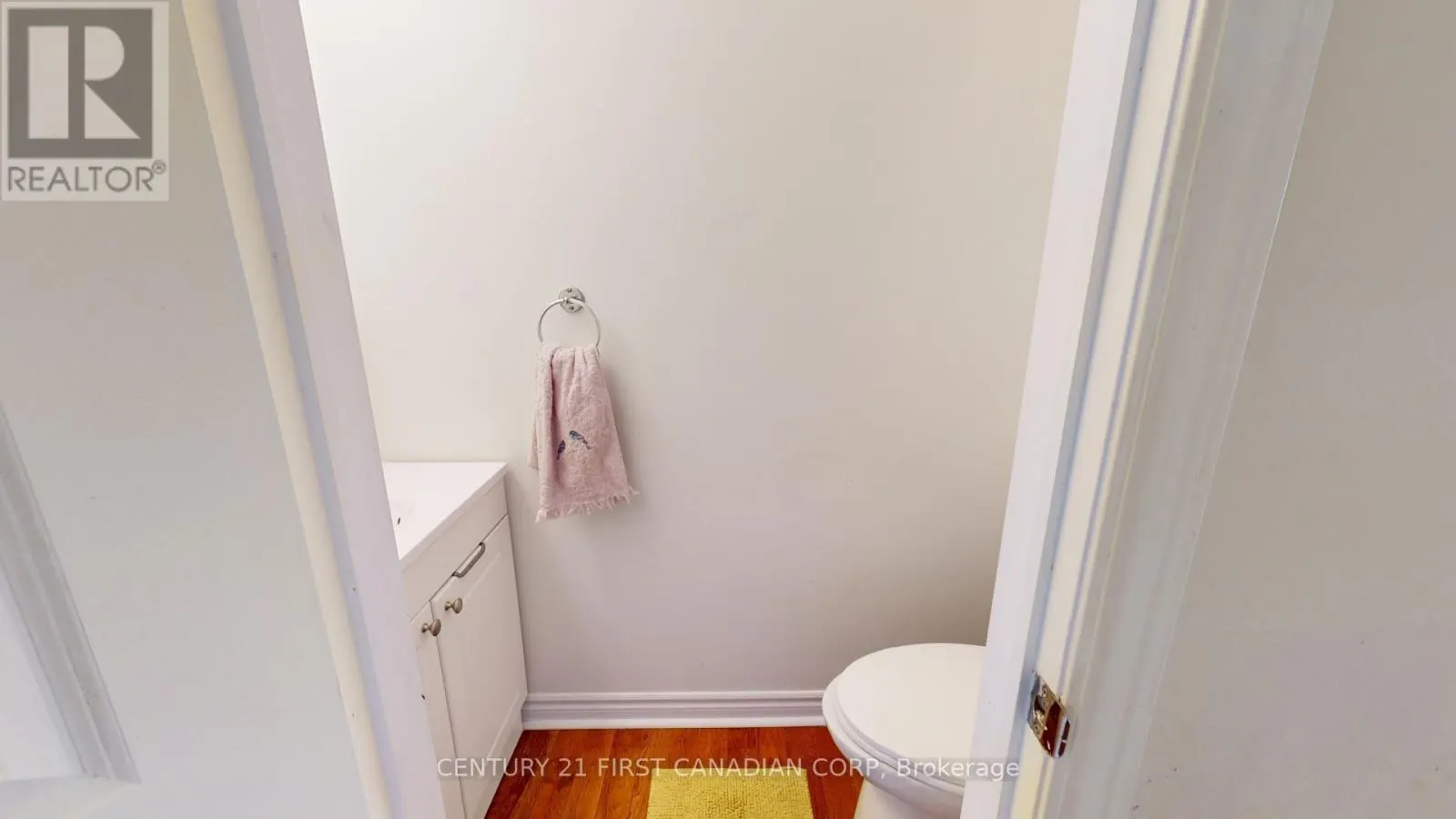 6 - 20 KERNOHAN PARKWAY, #6