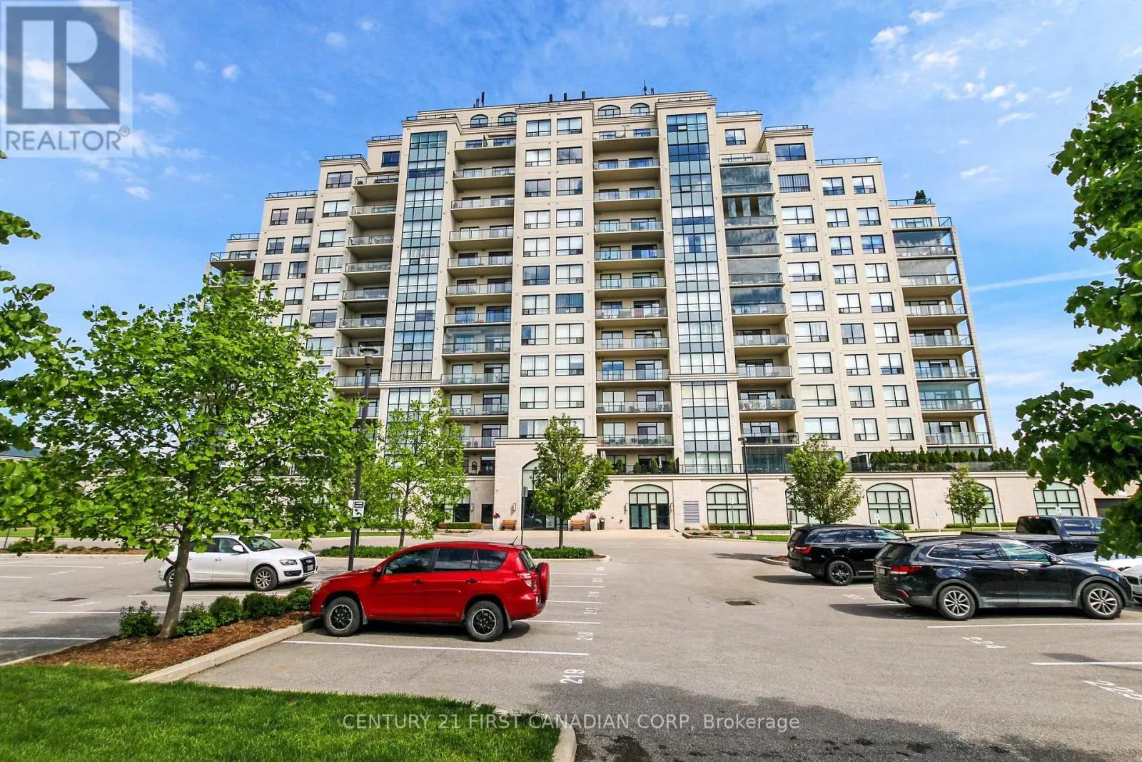 512 - 240 VILLAGEWALK BOULEVARD, #512