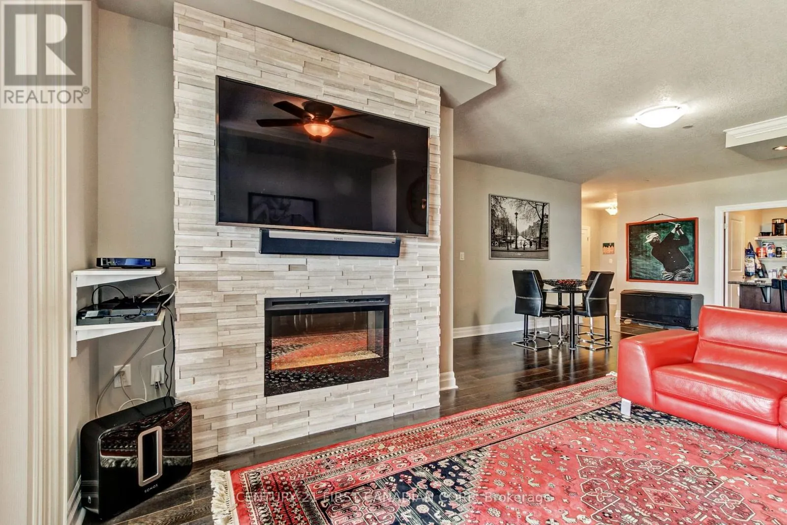 512 - 240 VILLAGEWALK BOULEVARD, #512