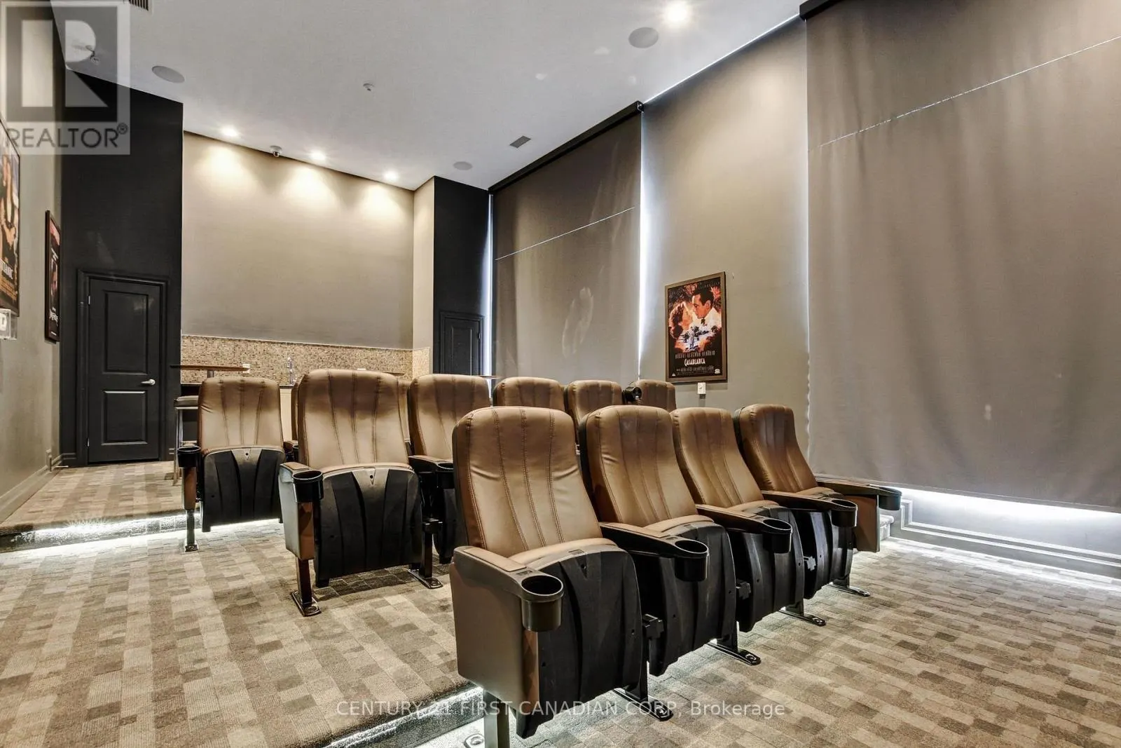 512 - 240 VILLAGEWALK BOULEVARD, #512