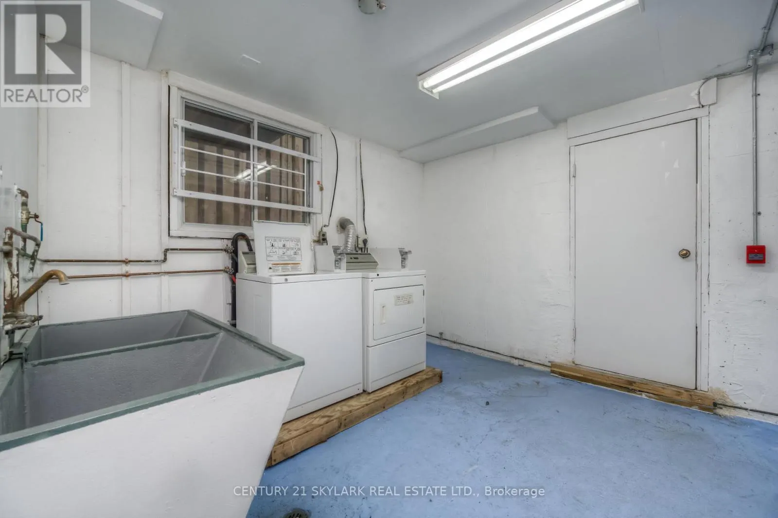 B - 75 HIGHLAND ROAD