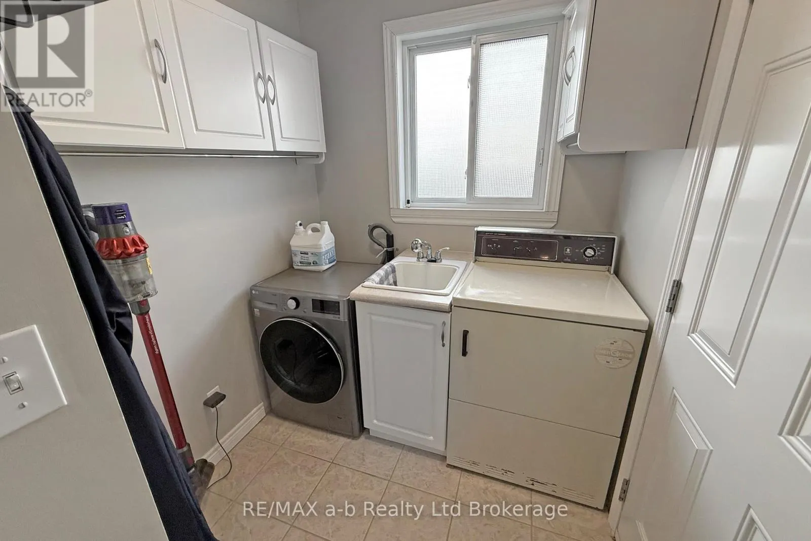 501 TATHAM BOULEVARD