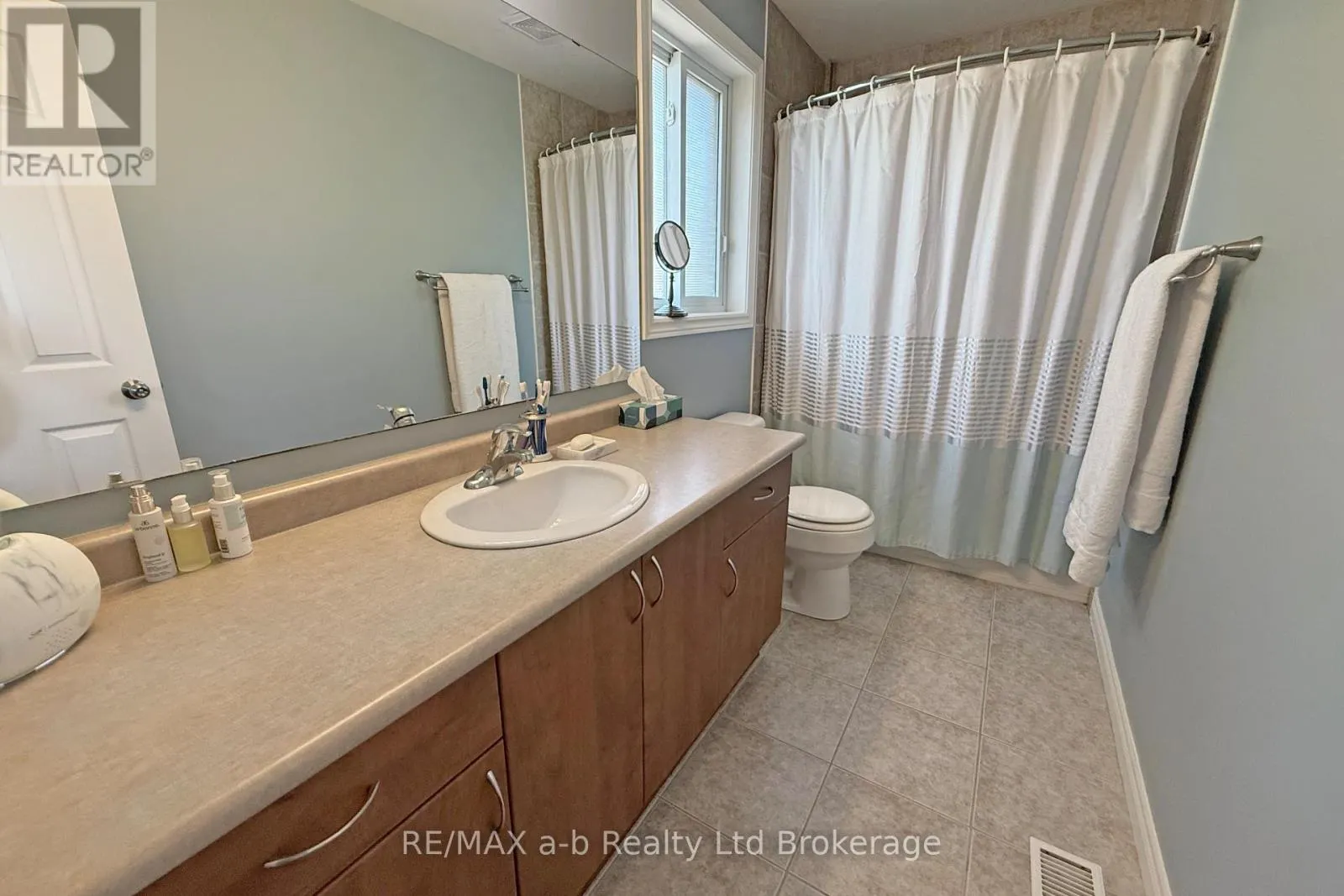 501 TATHAM BOULEVARD