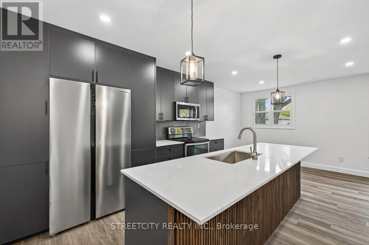 1128 OVERLEA CRESCENT