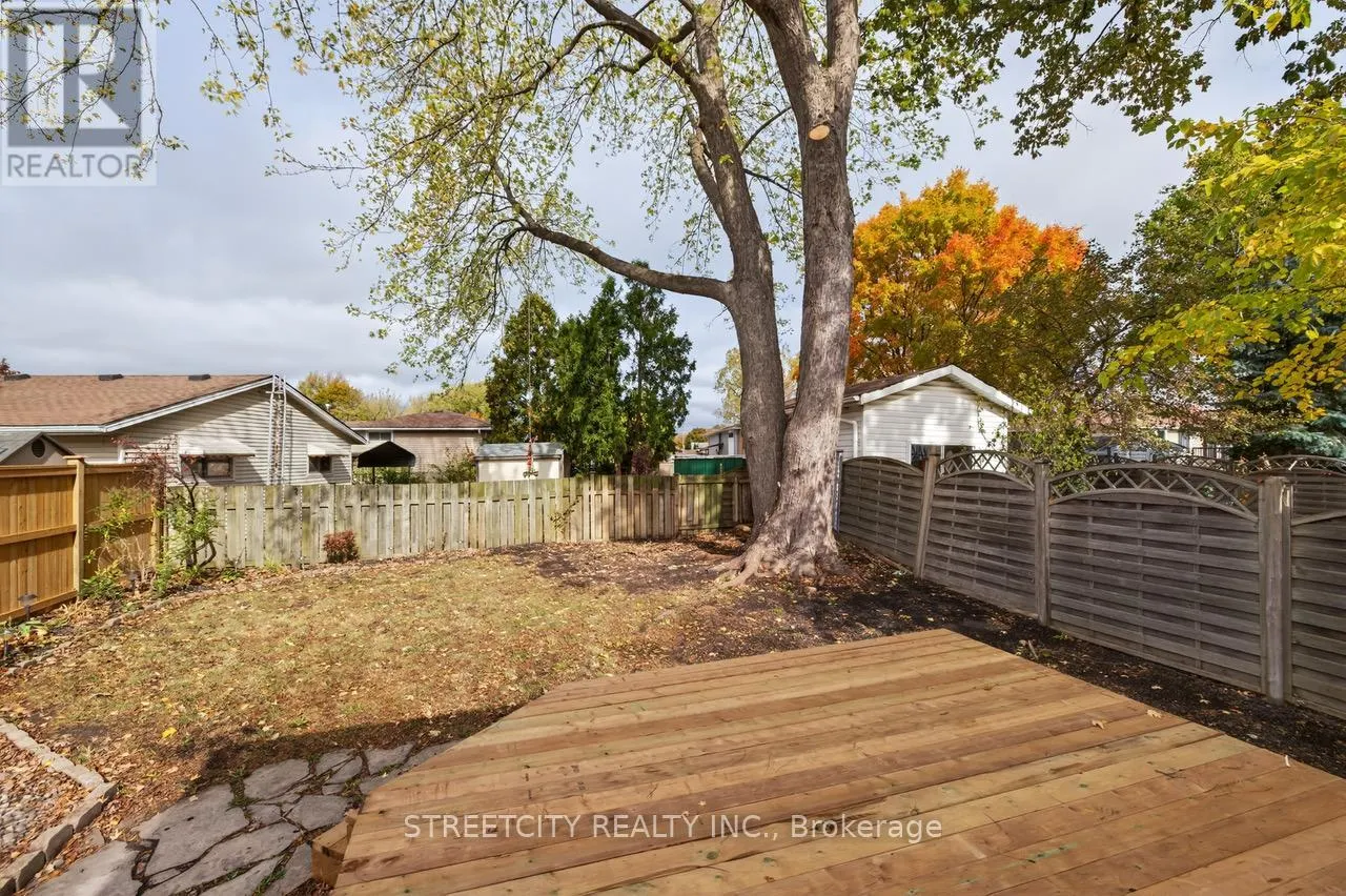 1128 OVERLEA CRESCENT