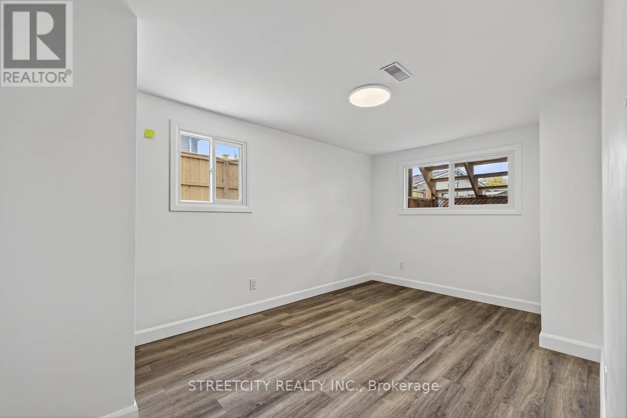 1128 OVERLEA CRESCENT