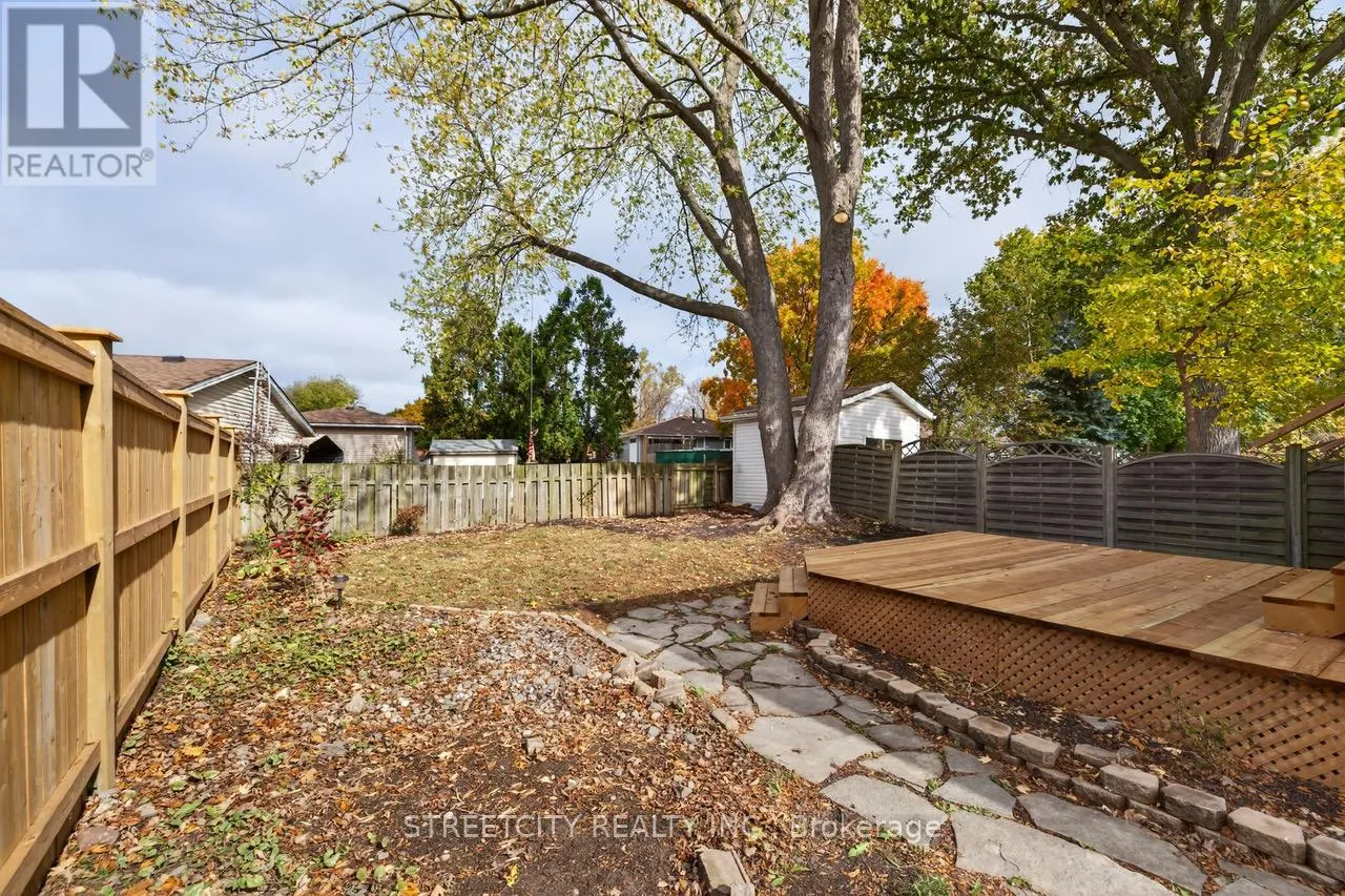 1128 OVERLEA CRESCENT