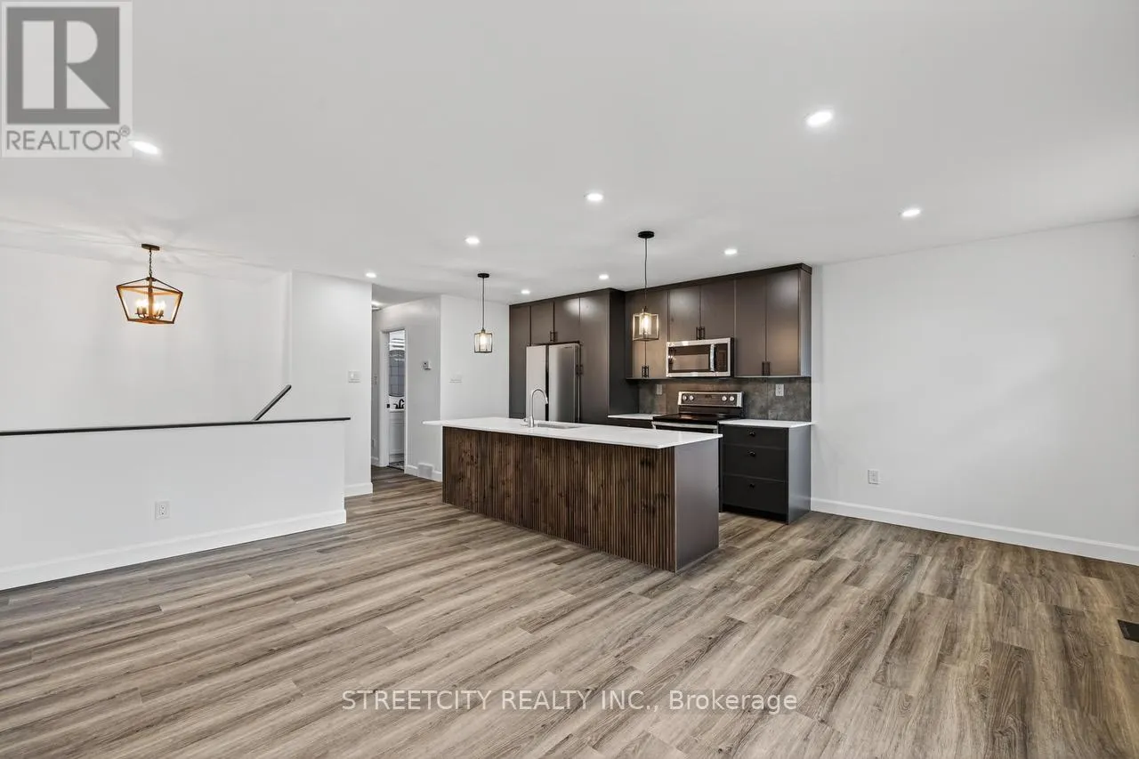 1128 OVERLEA CRESCENT