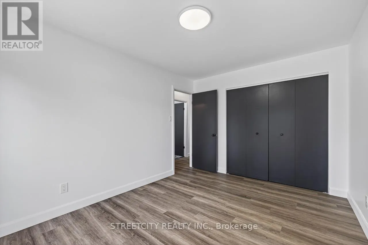 1128 OVERLEA CRESCENT