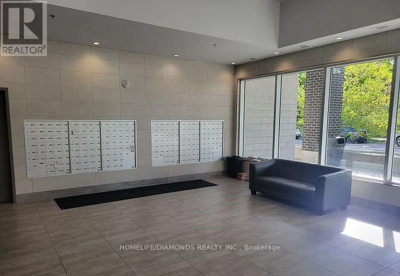 1705 - 318 SPRUCE STREET