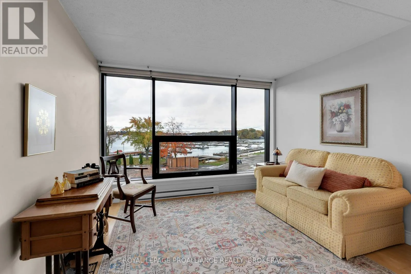 302 - 50 MARKET STREET, #302