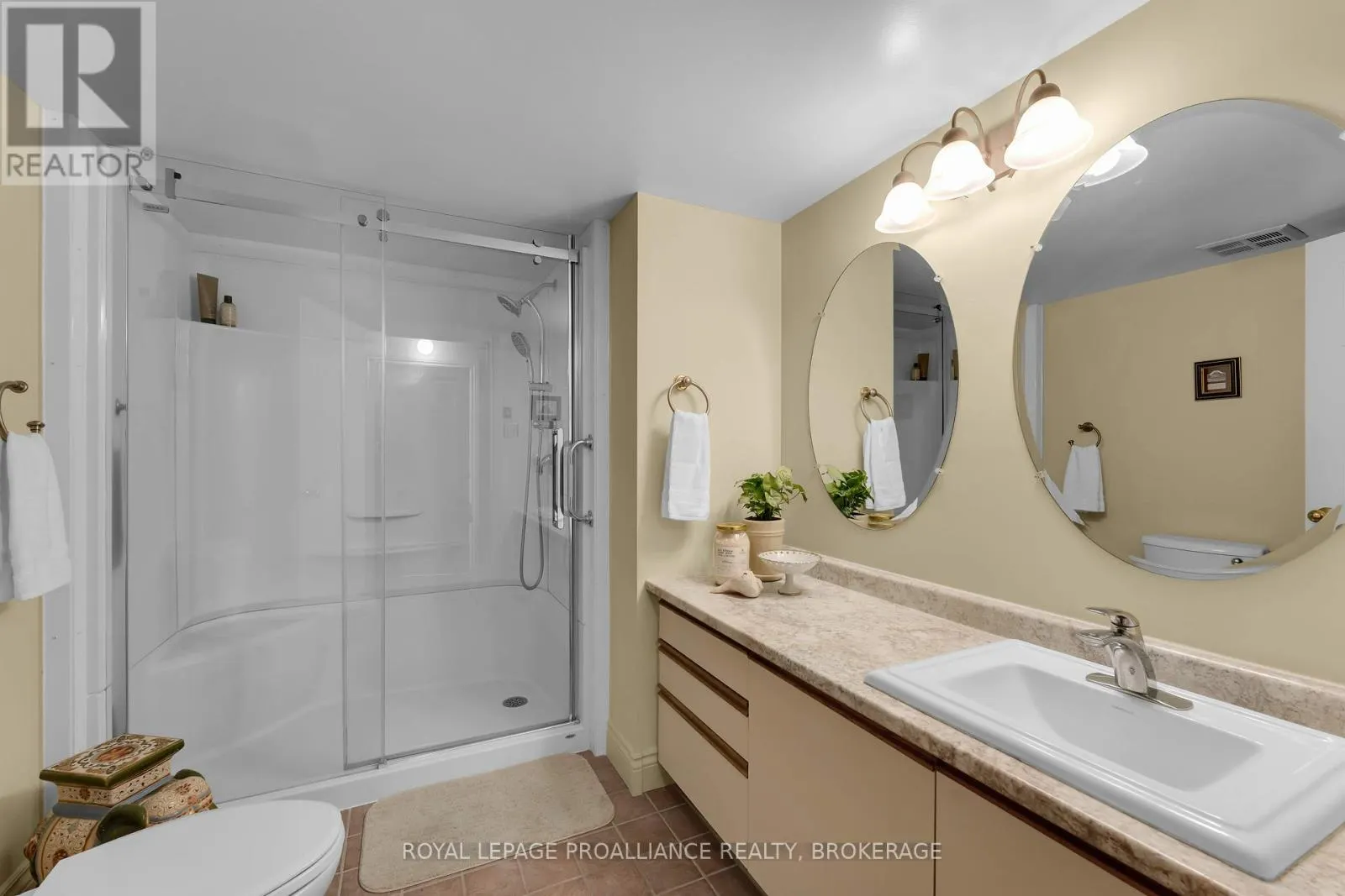 302 - 50 MARKET STREET, #302