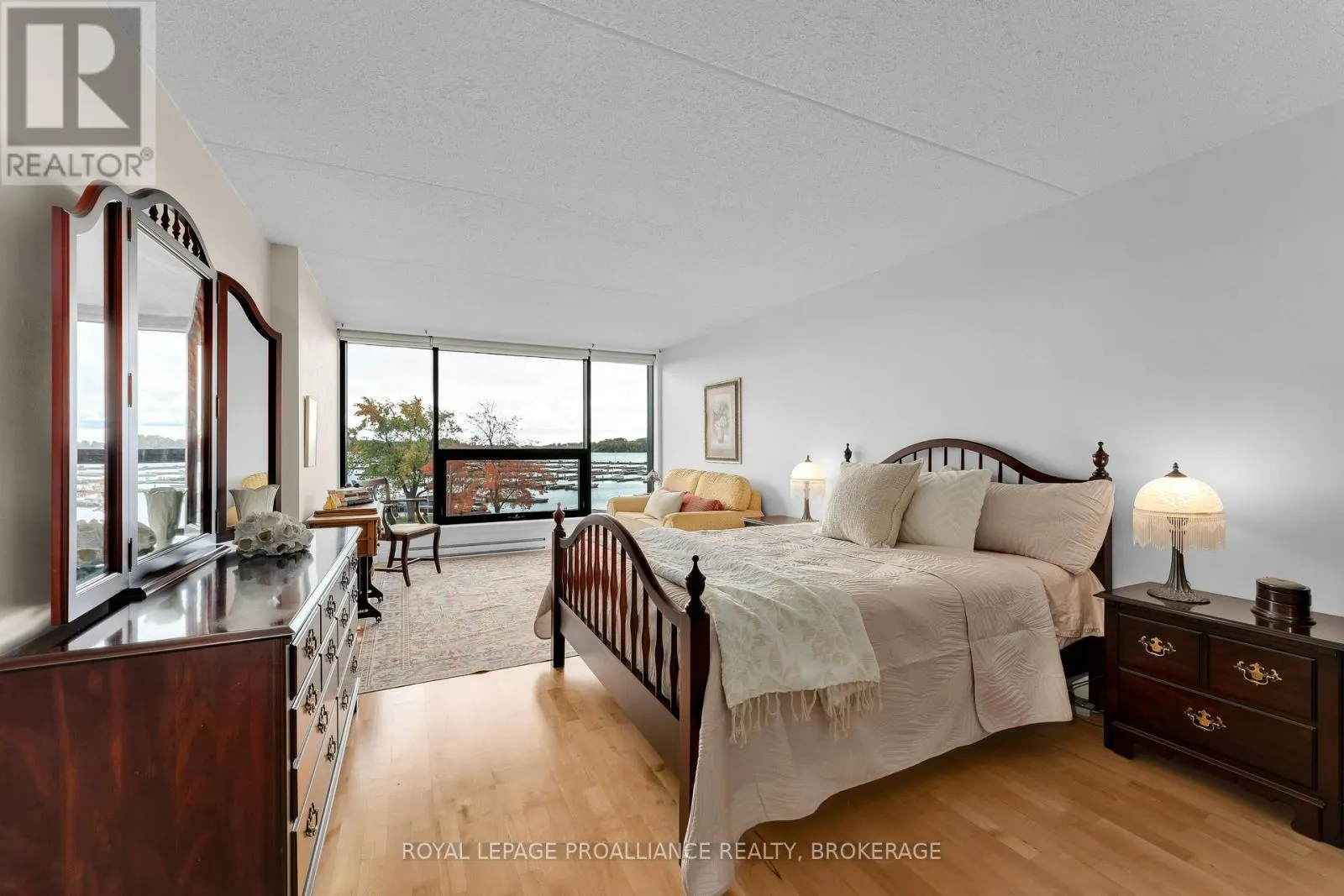 302 - 50 MARKET STREET, #302