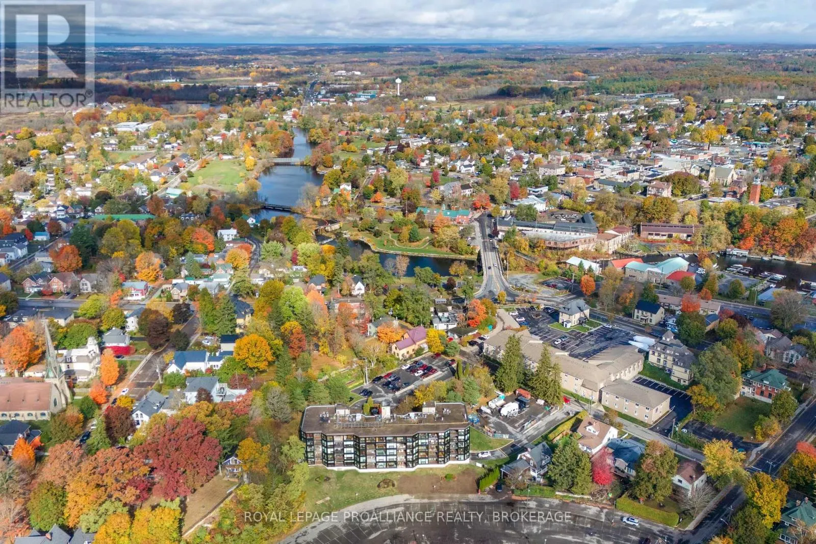 302 - 50 MARKET STREET, #302